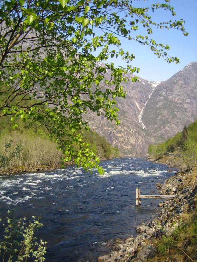 Kvamsdal Pensjonat 2 Ейдфйорд Екстер'єр фото